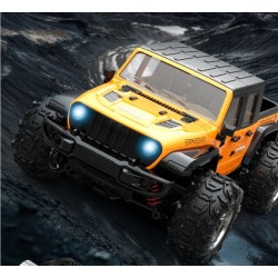 SUBOTECH BG1550 1/20 RC Truck Left